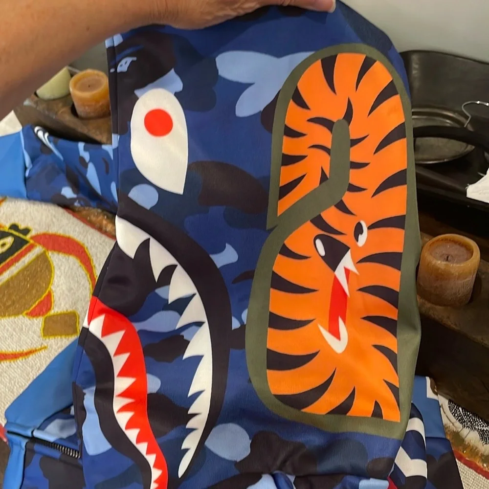 Stunning Hoodie New In Bag - Picture 9 of 12